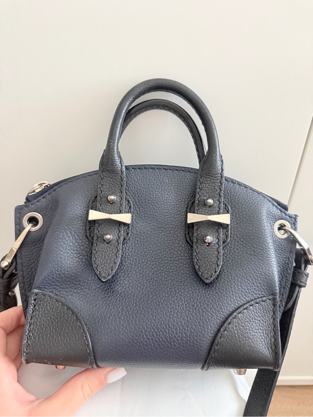 Alexander McQueen Black Pebbled Leather Satchel - Picture 6 of 7